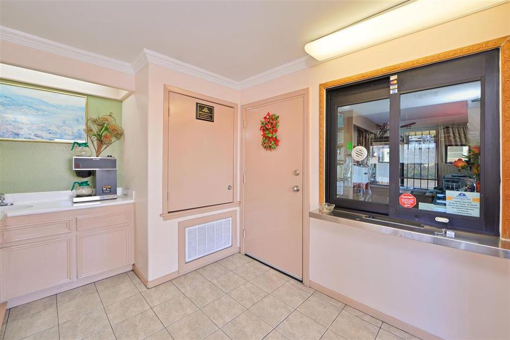 Americas Best Value Inn Houston Heights At I-45 Інтер'єр фото