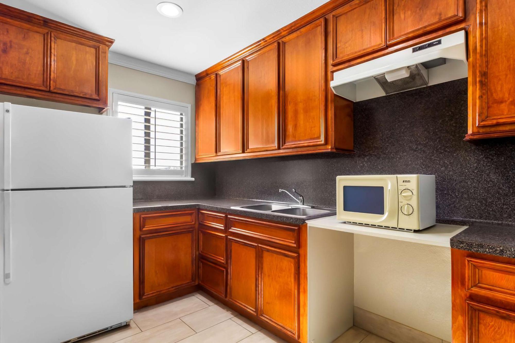 Americas Best Value Inn Houston Heights At I-45 Екстер'єр фото