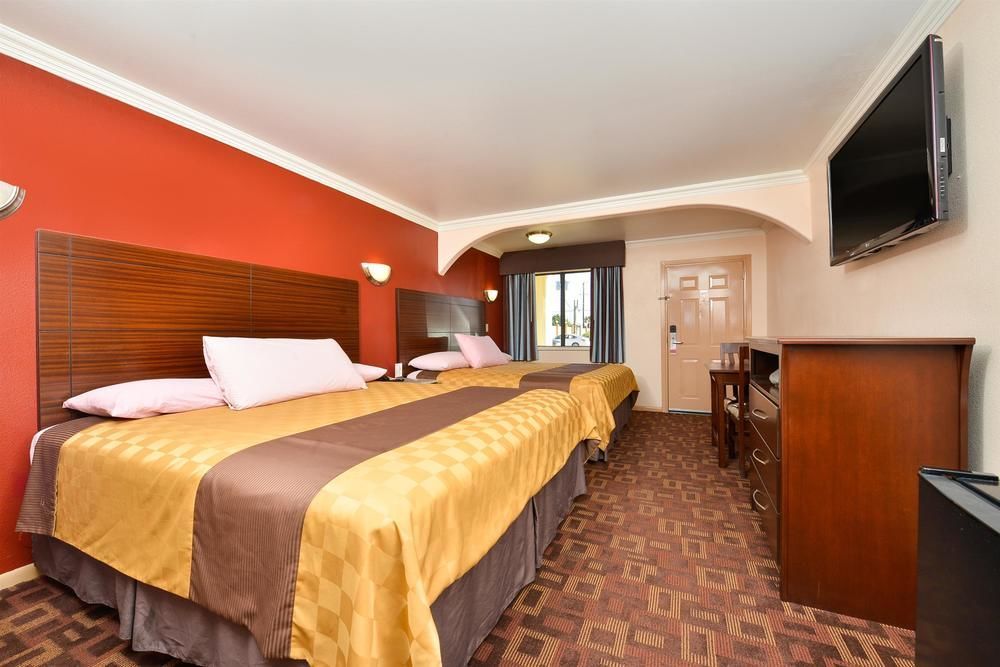 Americas Best Value Inn Houston Heights At I-45 Екстер'єр фото